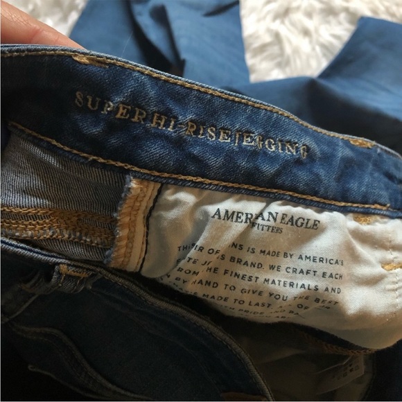AMERICAN EAGLE || Super Hi-Rise Jegging - Picture 7 of 13